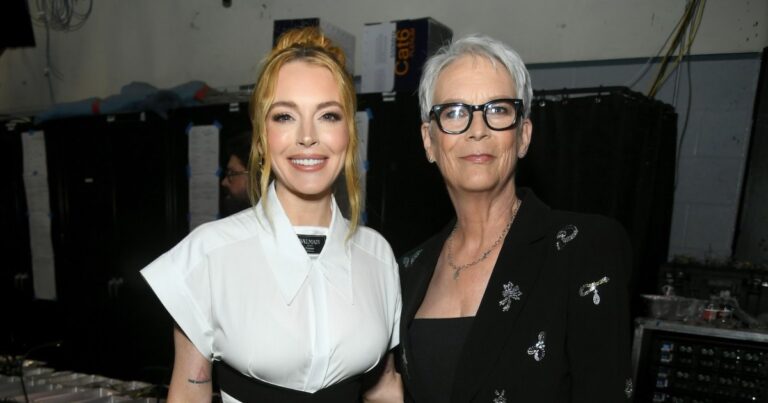 GettyImages 2166139392 Lindsay Lohan and Jamie Lee Curtis