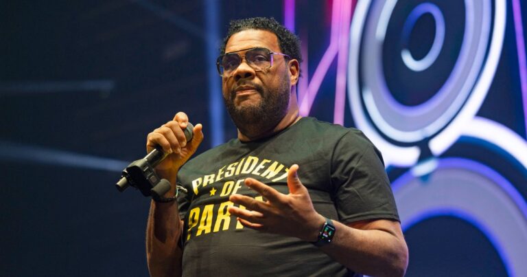 Rapper Fatman Scoop Dead at 53 After Collapsing in the Middle of Concert 1