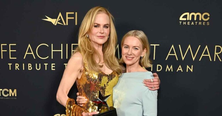 GettyImages 2150504162 Nicole Kidman and Naomi Watts