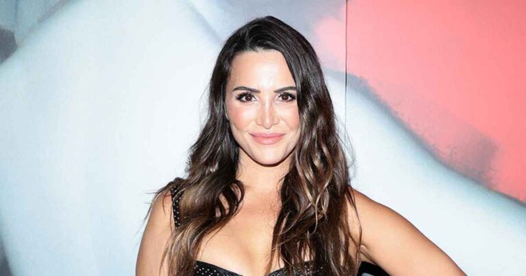 Bachelorettes Andi Dorfman Details Dramatic 28 Hour Labor With Baby Harper Quick NICU StintBachelorettes Andi Dorfman Details Dramatic 28 Hour Labor With Baby Harper Quick NICU Stint