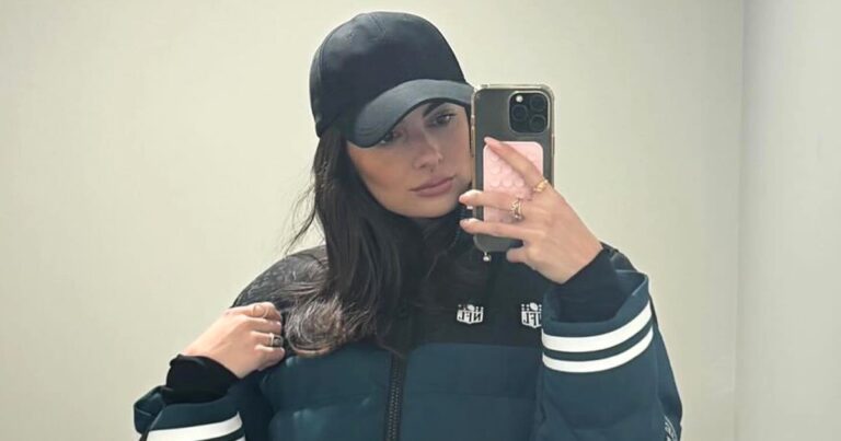 Paige DeSorbo Rocks Kristin Juszczyk Custom Jacket at Eagles Game 01