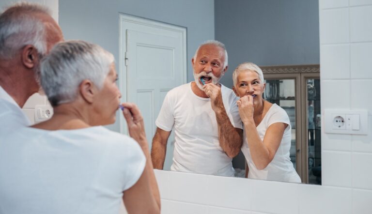 couple dental hygiene