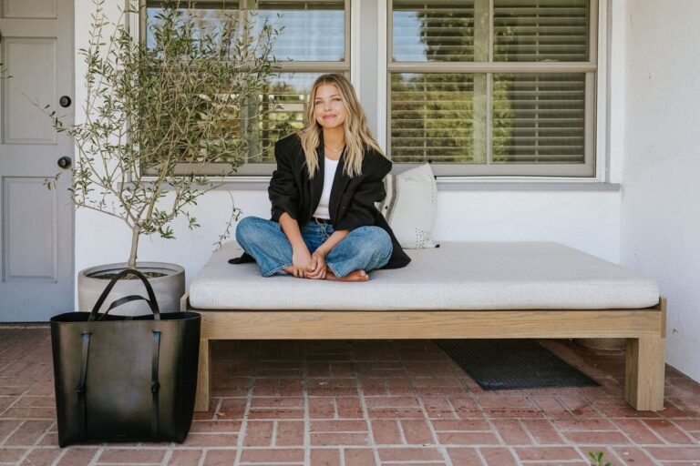 janessa leone 2 week carry on packing list 1