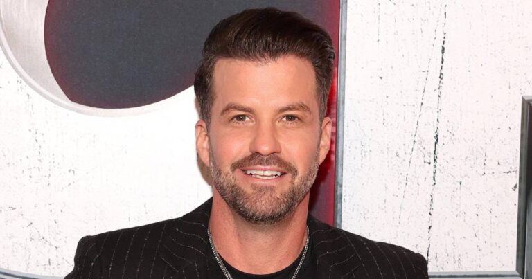 Johnny Bananas Bio